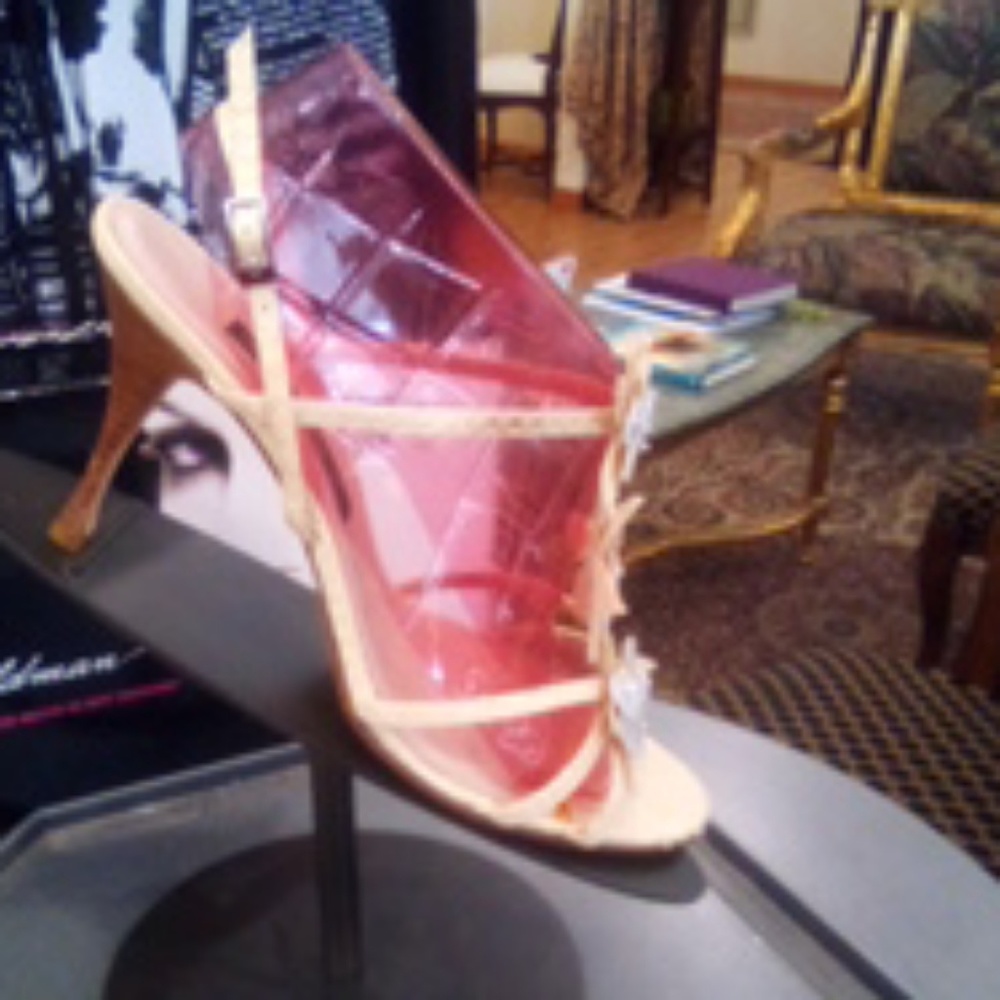 Shoes - Picture 2 of 3